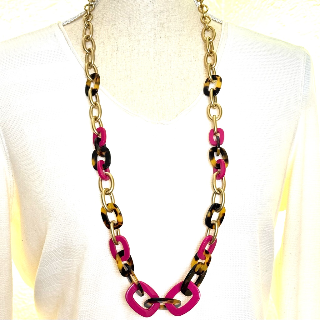 Vineyard Vines Tortoise Pink Resin Antiqued Gold Necklace 35